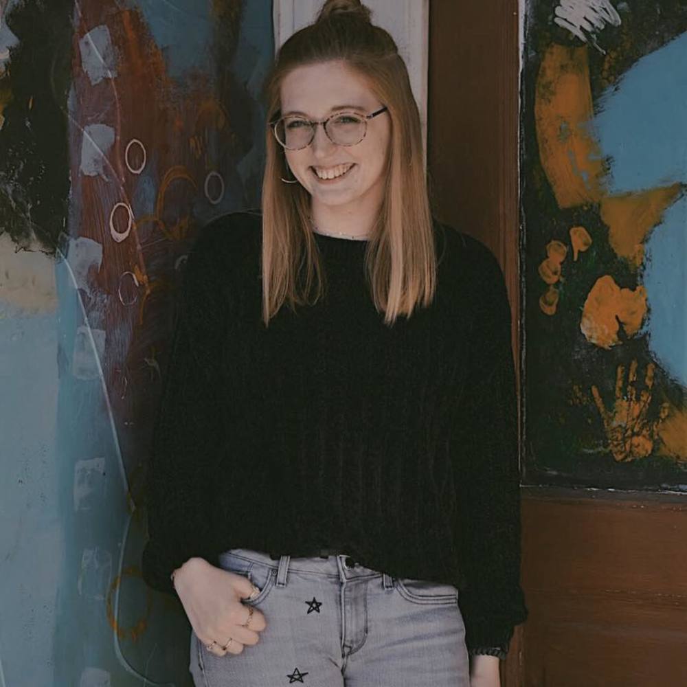 Meet your Posher, Essie